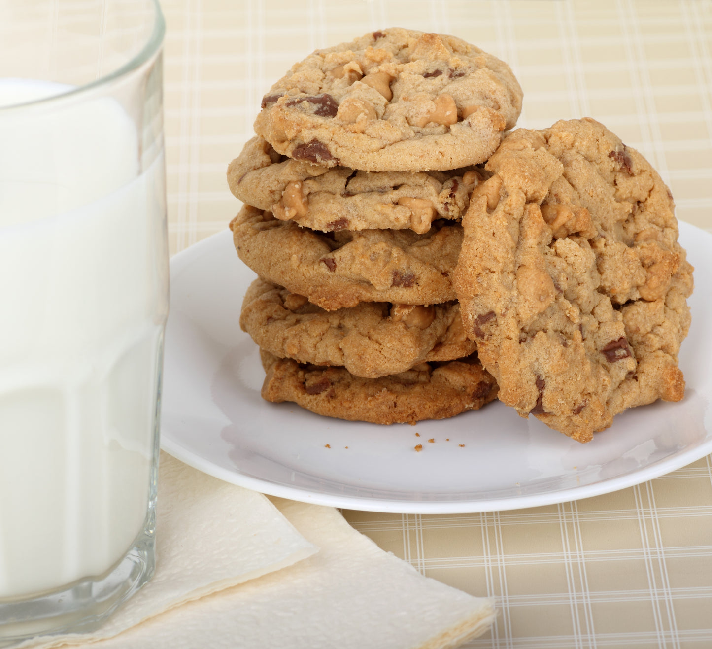 Chocolate & Peanut Butter Chip Cookies